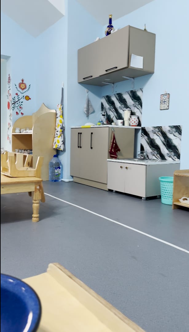 Toddler sinfidagi amaliy hayot burchagi